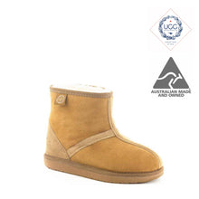 Load image into Gallery viewer, EILDON CHESTNUT - UGG AUSTRALIA - MADE IN AUSTRALIA
